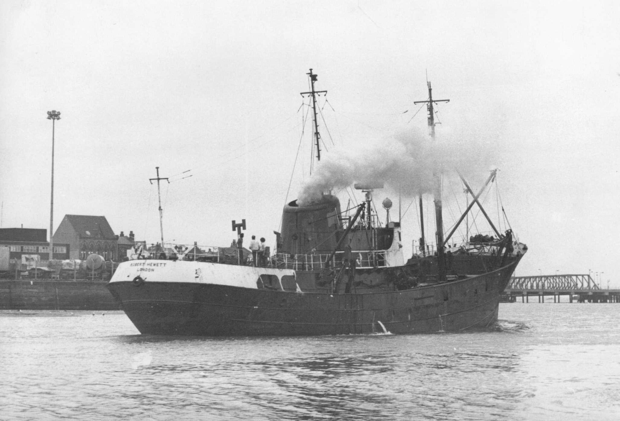 photo of trawler Robert Hewett
